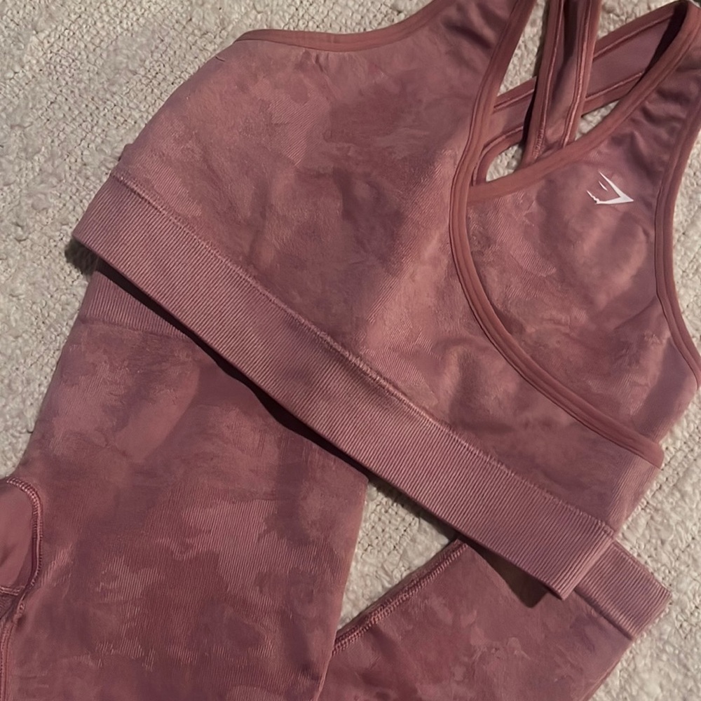 Gymshark Camo pink Set Sport Bra Size Small/ Legging Size XS